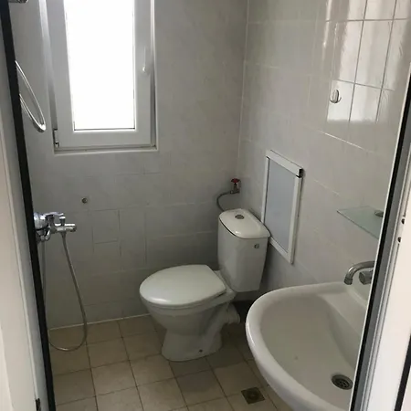 In Next To Gradina And Sozopol 3* Černomorec