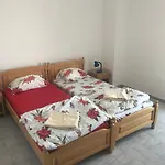 In Next To Gradina And Sozopol 3* Csernomorec