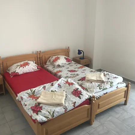 In Next To Gradina And Sozopol 3* Chernomorets